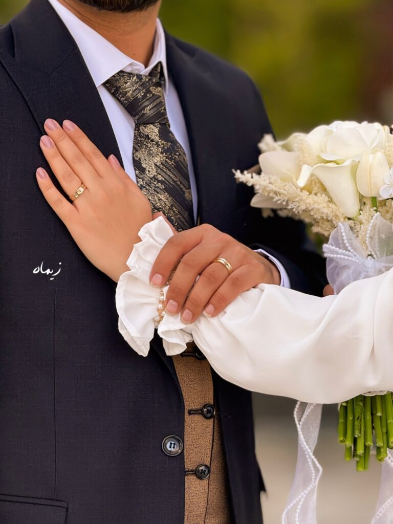 نمونه‌کارِ نامزدی